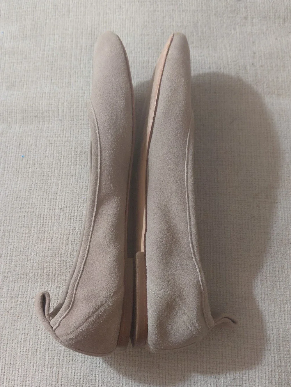 Tory Burch Classic Neutral Beige Suede Ballet Flats Soze 8.5